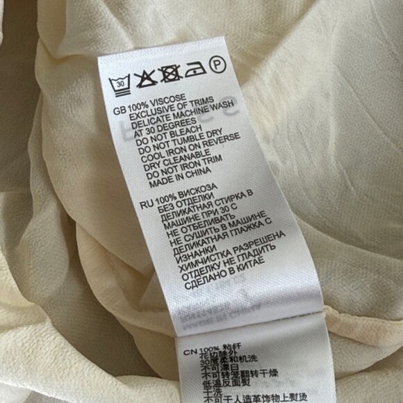 Reiss 2 Embroidered detailed Cream Blouse fancy collar button front long sleeve - Picture 9 of 9